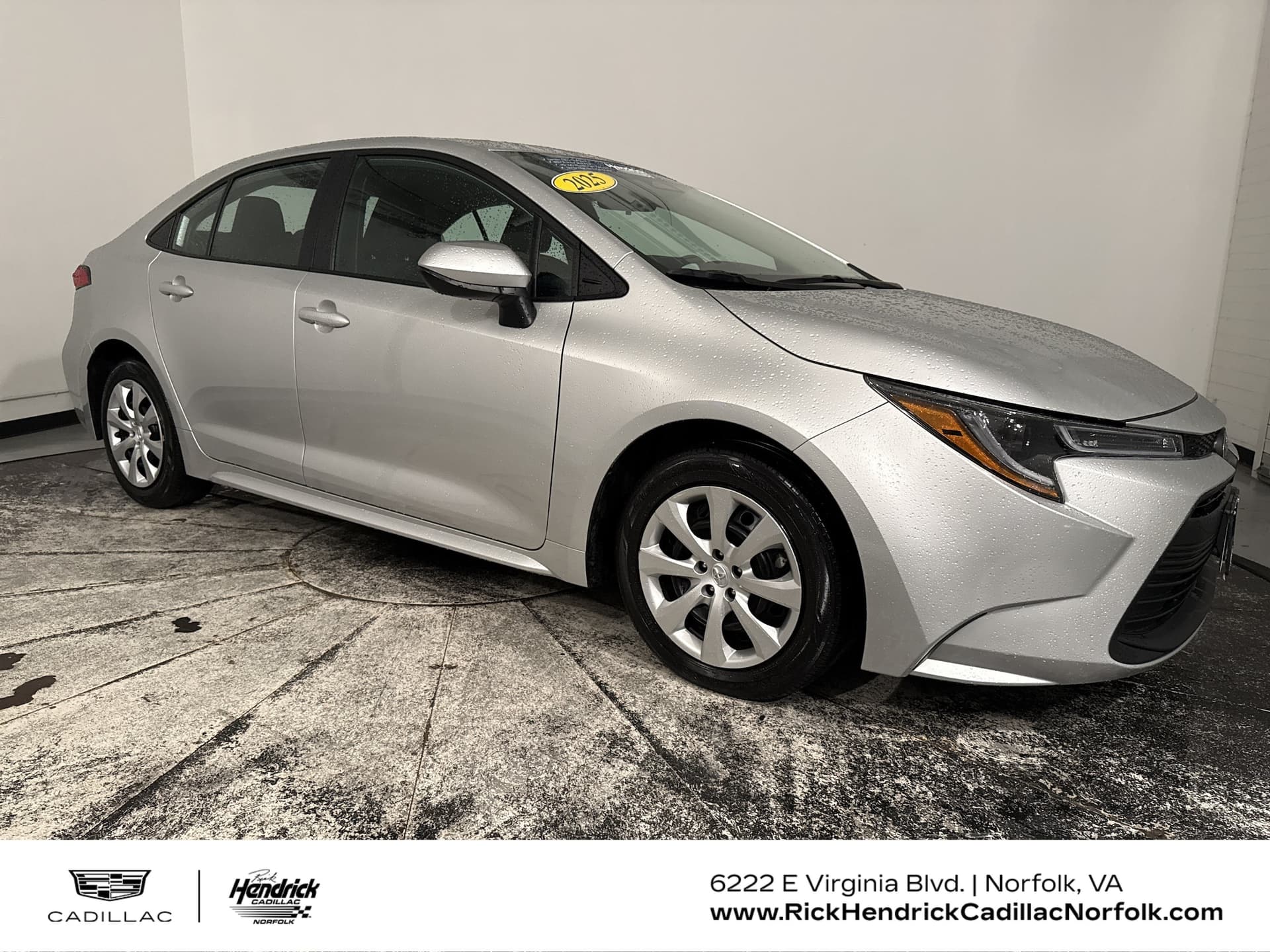 2025 Toyota Corolla LE — photo 1 of 36
