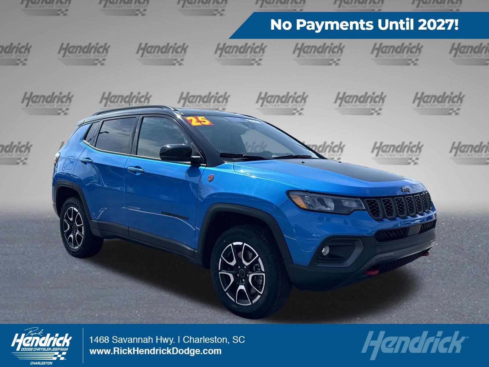 2025 Jeep Compass Trailhawk — photo 1 of 35