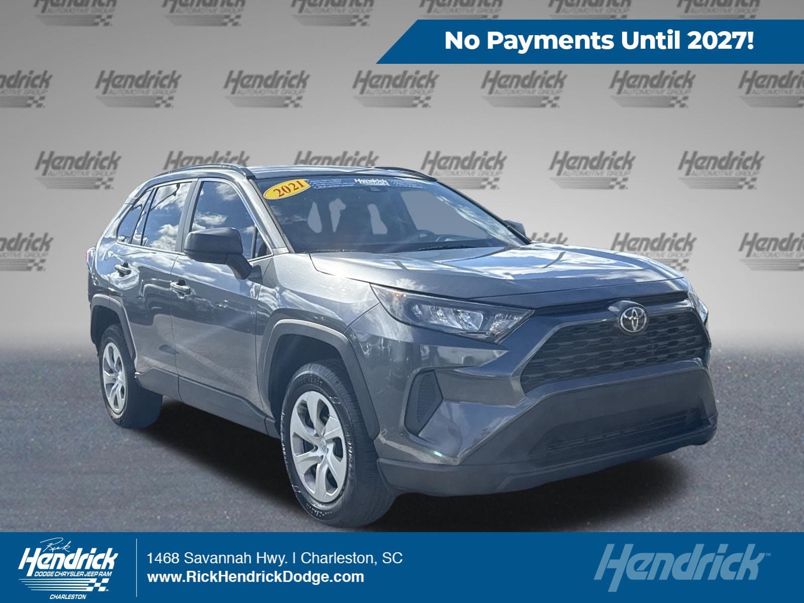 2021 Toyota RAV4 LE — photo 1 of 35