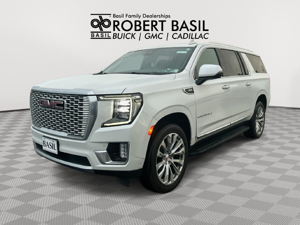 2024 GMC Yukon XL Denali — photo 1 of 30