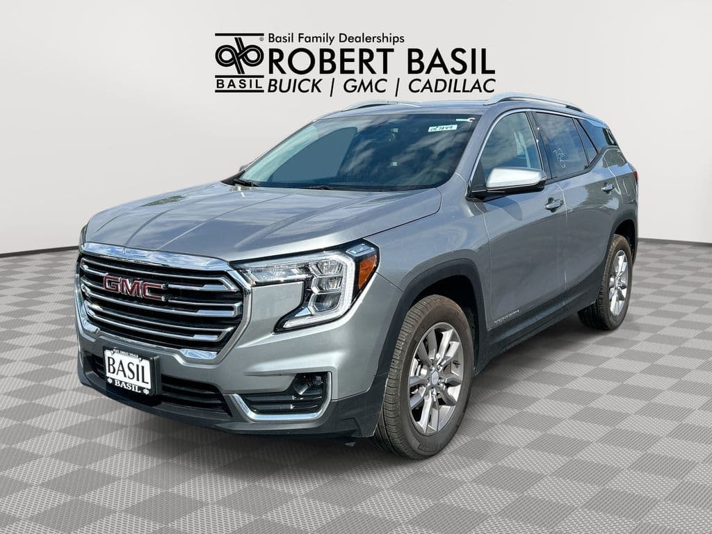 2024 GMC Terrain SLT — photo 1 of 31