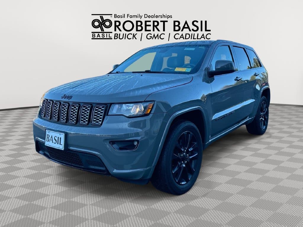 2021 Jeep Grand Cherokee Laredo X — photo 1 of 30