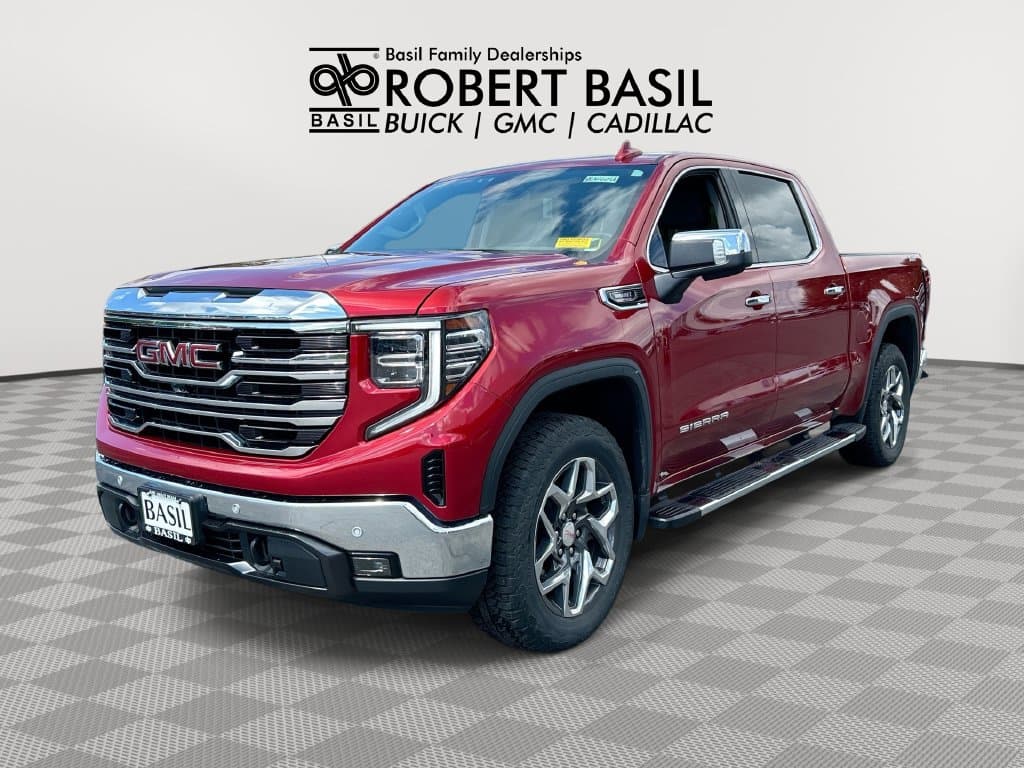 2023 GMC Sierra 1500 SLT — photo 1 of 32