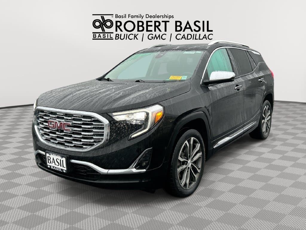 2020 GMC Terrain Denali — photo 1 of 33