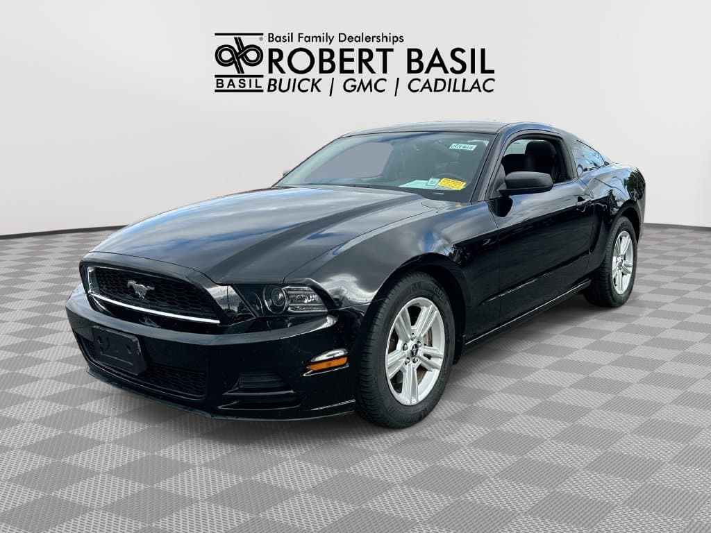 2014 Ford Mustang V6 — photo 1 of 26