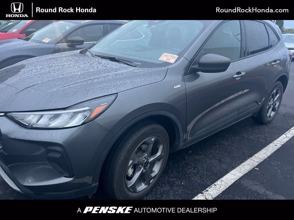 2025 Ford Escape ST-Line — photo 1 of 3
