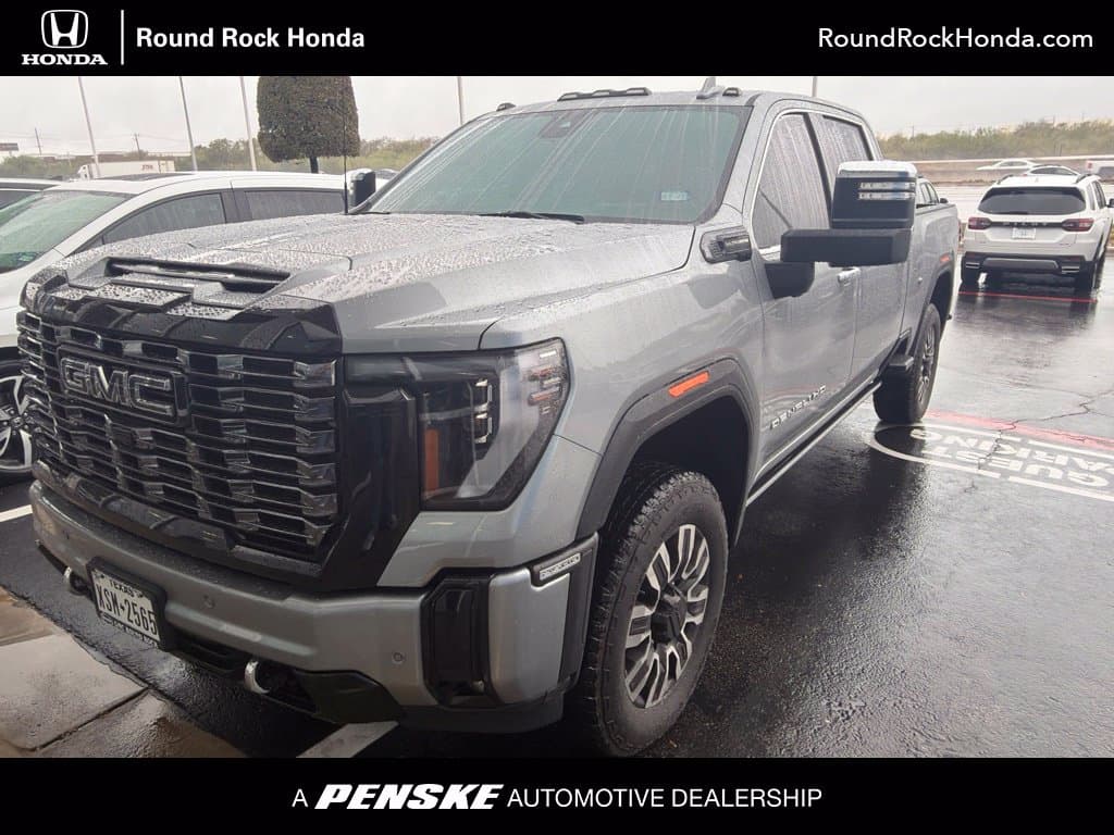 2025 GMC Sierra 2500HD Denali Ultimate — photo 1 of 10