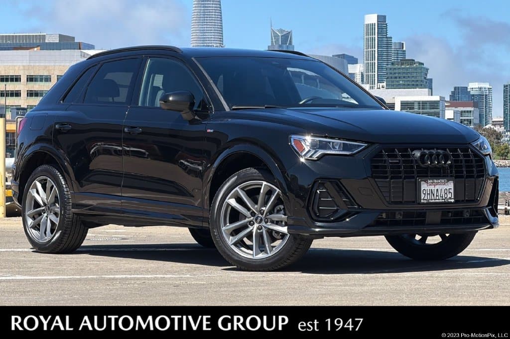 2023 Audi Q3 Premium — photo 1 of 29