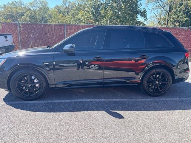 2023 Audi Q7 Prestige — photo 1 of 6