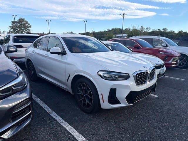 2023 BMW X4 xDrive30i — photo 1 of 5