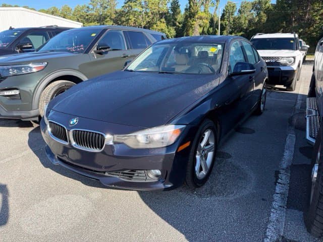 2015 BMW 3 Series 328i — photo 1 of 9