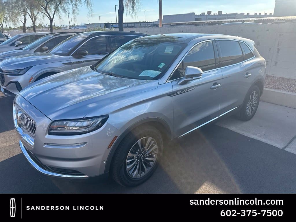 2022 Lincoln Nautilus Reserve — photo 1 of 2