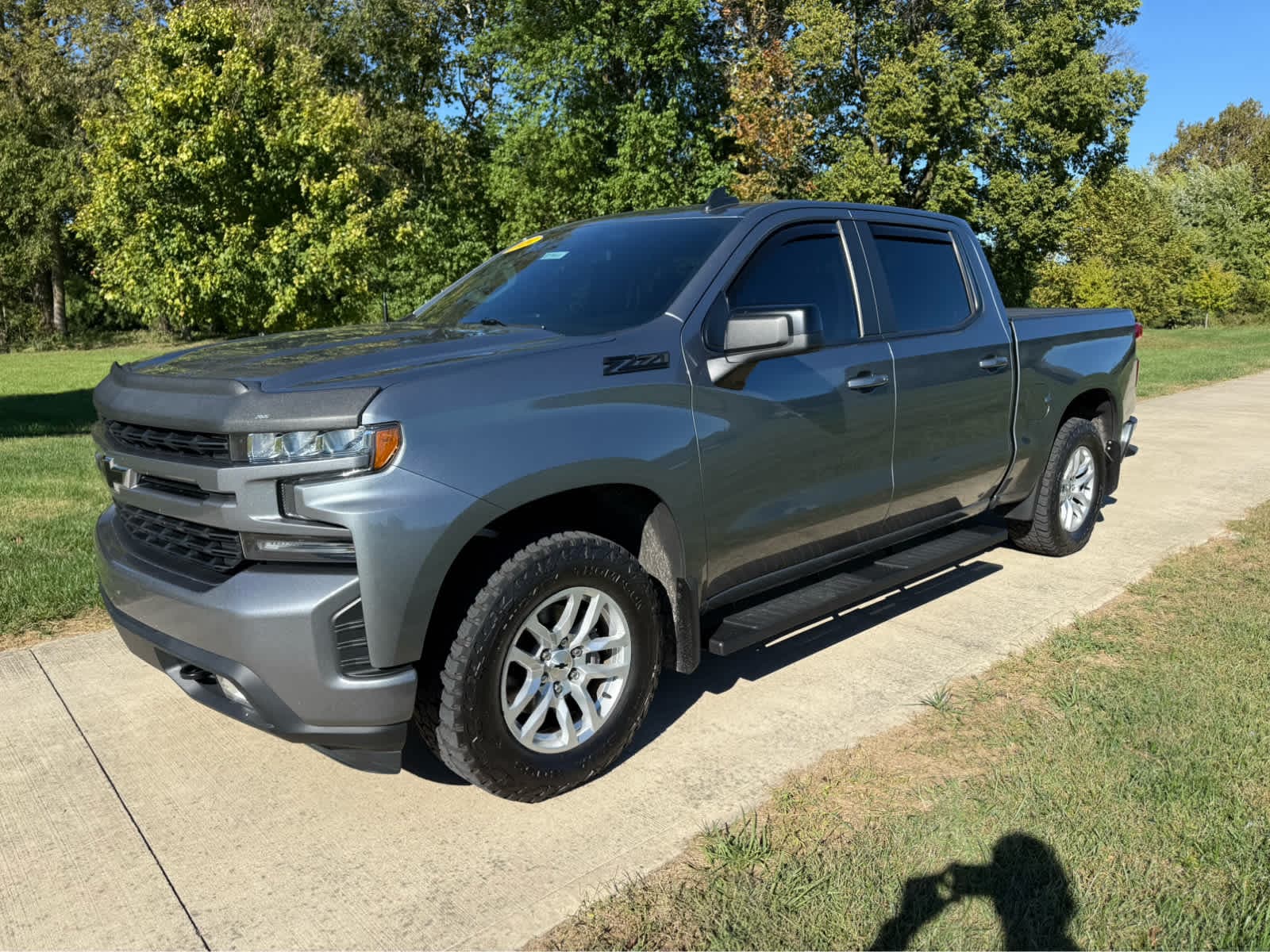 2019 Chevrolet Silverado 1500 RST — photo 1 of 28