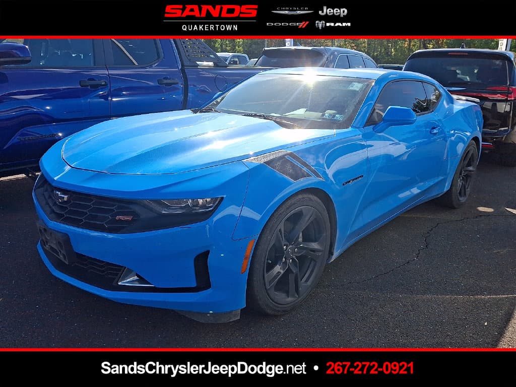 2022 Chevrolet Camaro 1LT — photo 1 of 11