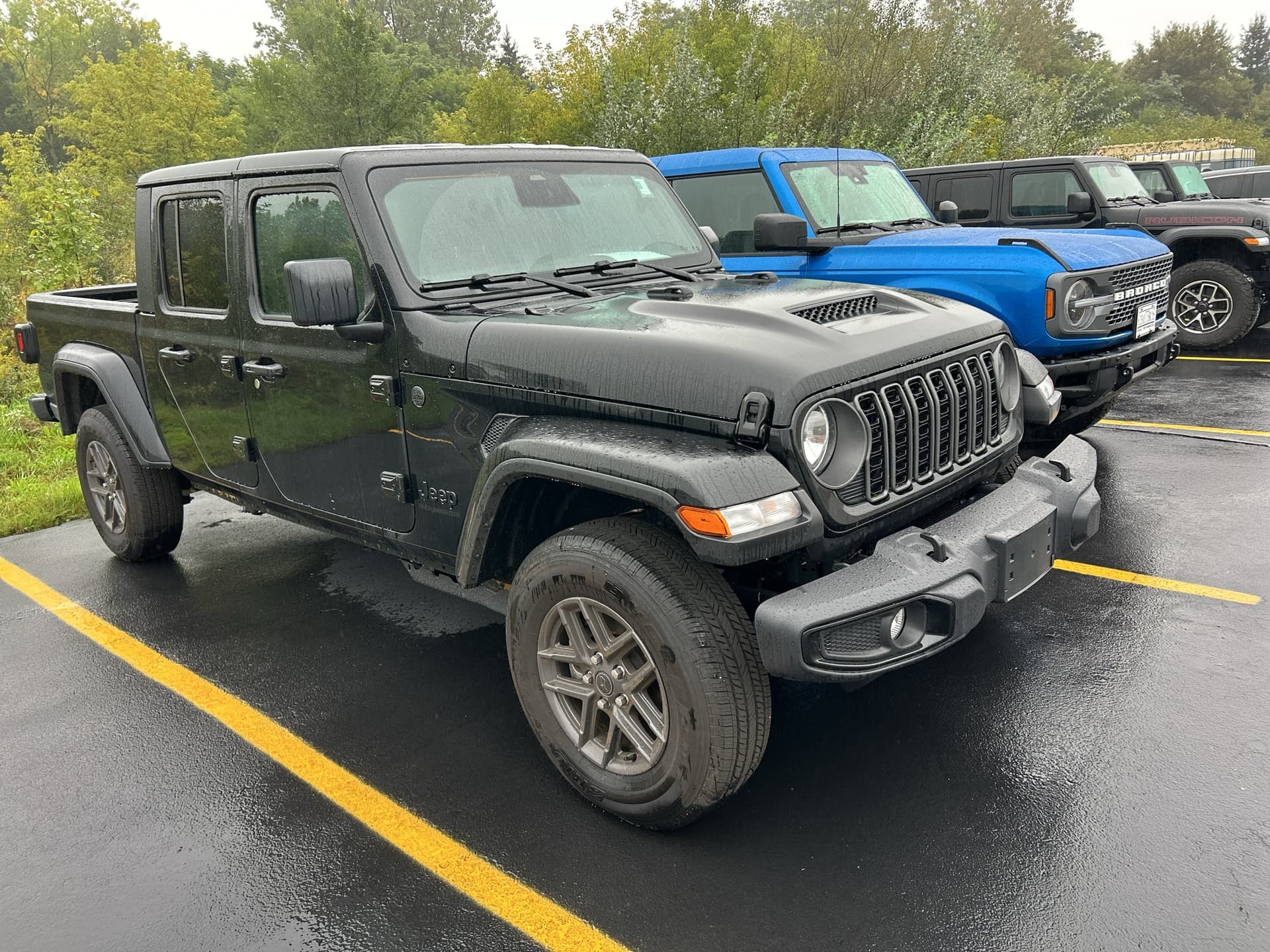 2026 Jeep Gladiator Sport S — photo 1 of 8