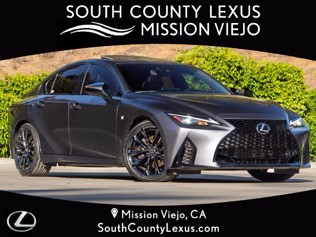 2025 Lexus IS Base — photo 1 of 30