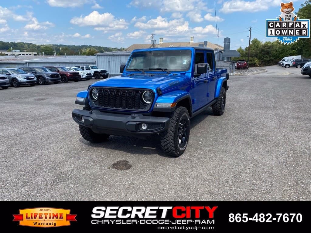 2025 Jeep Gladiator Willys — photo 1 of 20