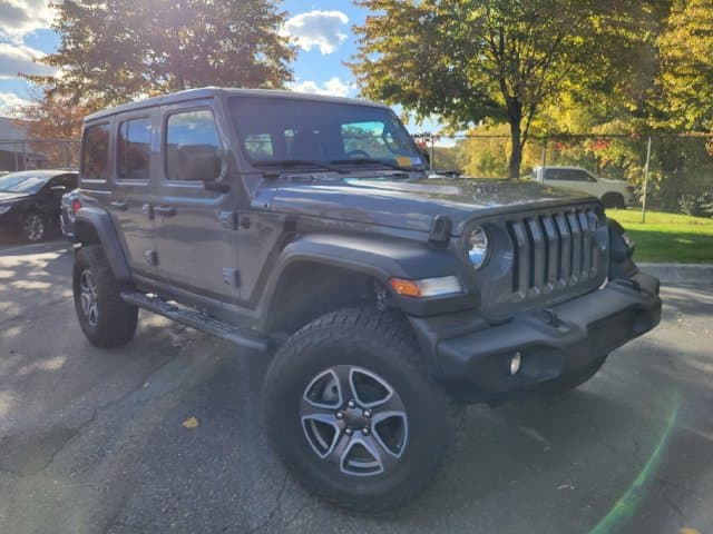 2020 Jeep Wrangler Base — photo 1 of 10