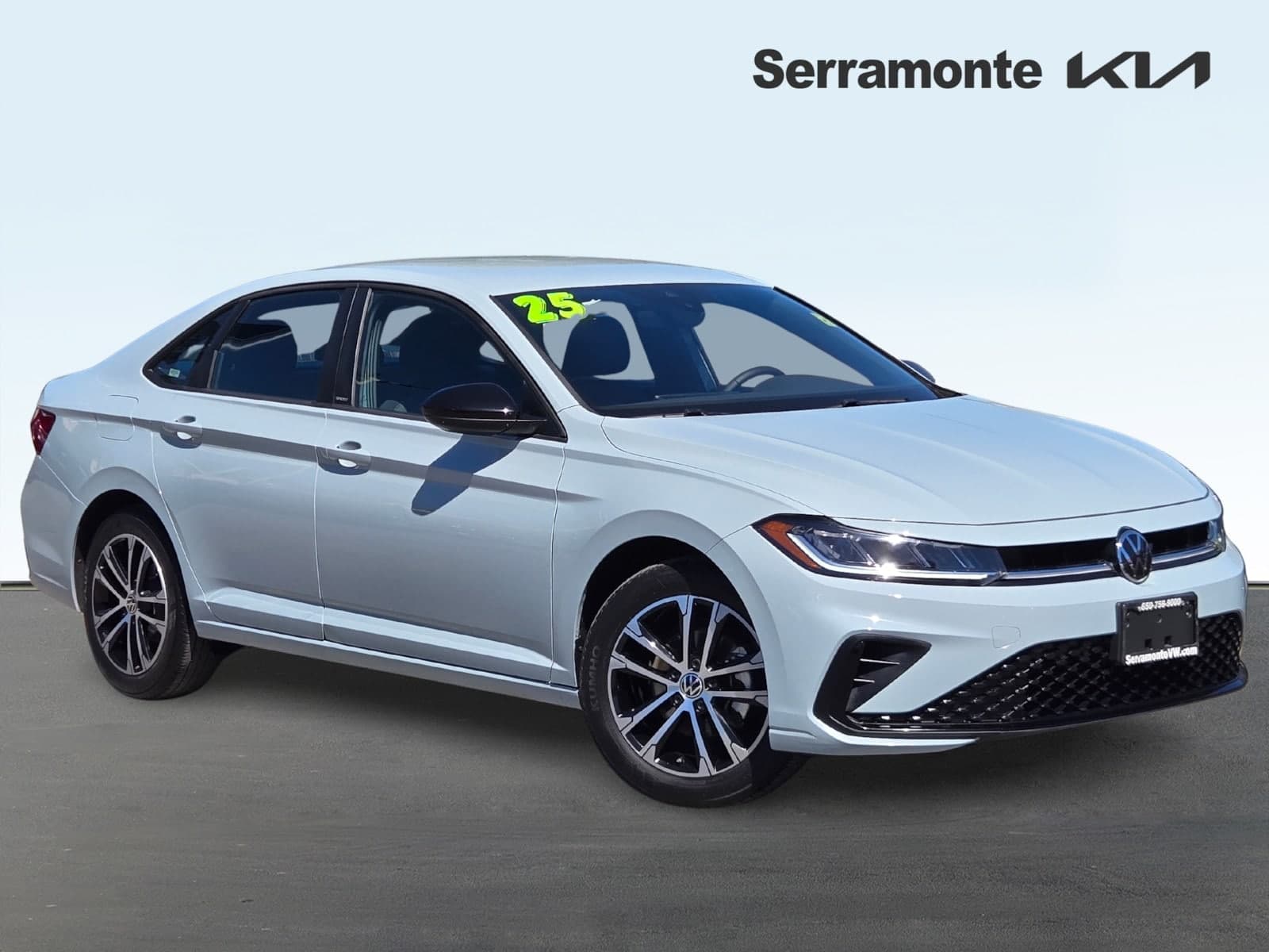 2025 Volkswagen Jetta Sport — photo 1 of 27