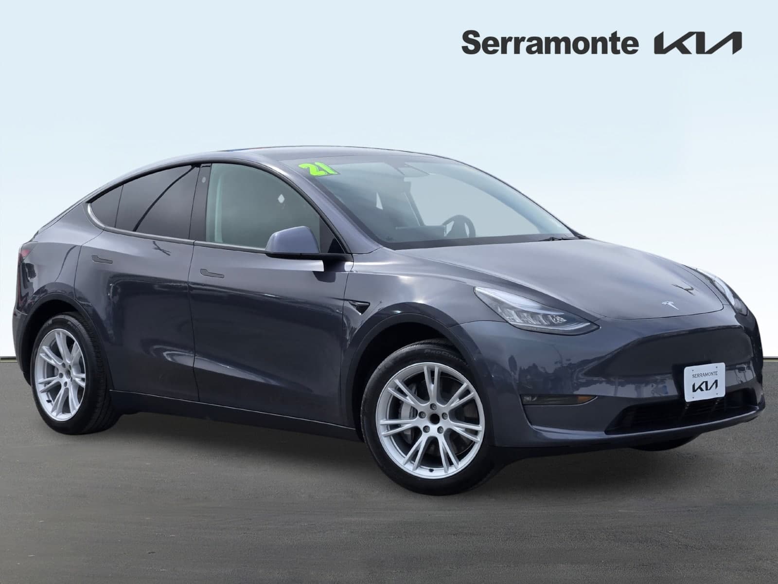 2021 Tesla Model Y Standard Range — photo 1 of 26