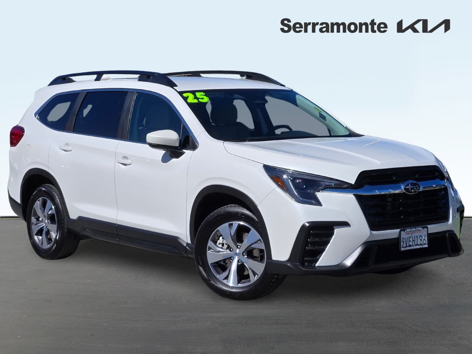2025 Subaru Ascent Premium — photo 1 of 27