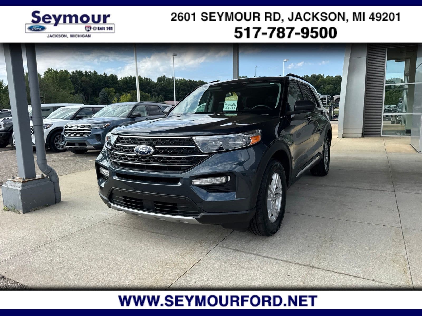 2023 Ford Explorer XLT — photo 1 of 41