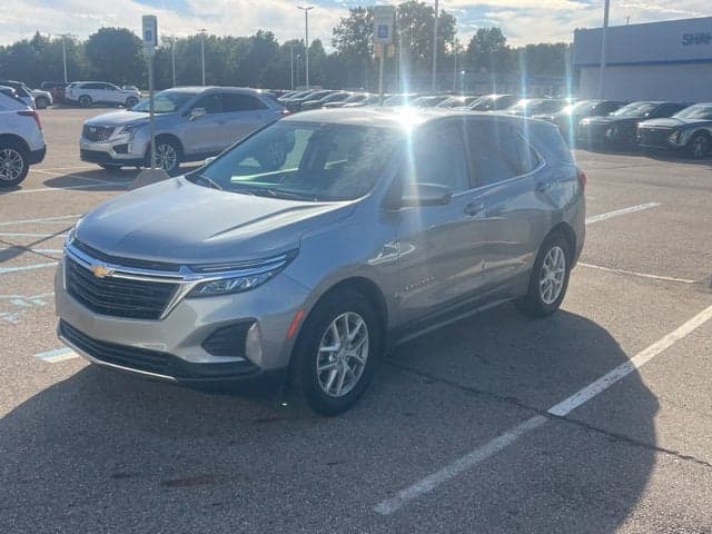 2023 Chevrolet Equinox LT — photo 1 of 4