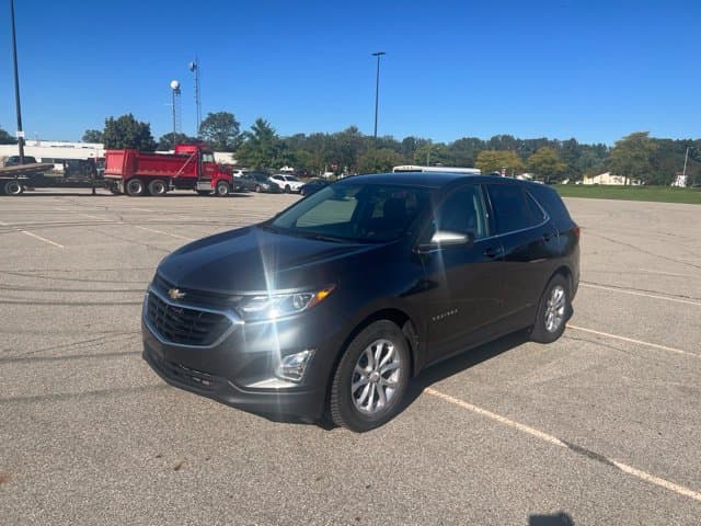 2020 Chevrolet Equinox LT — photo 1 of 3