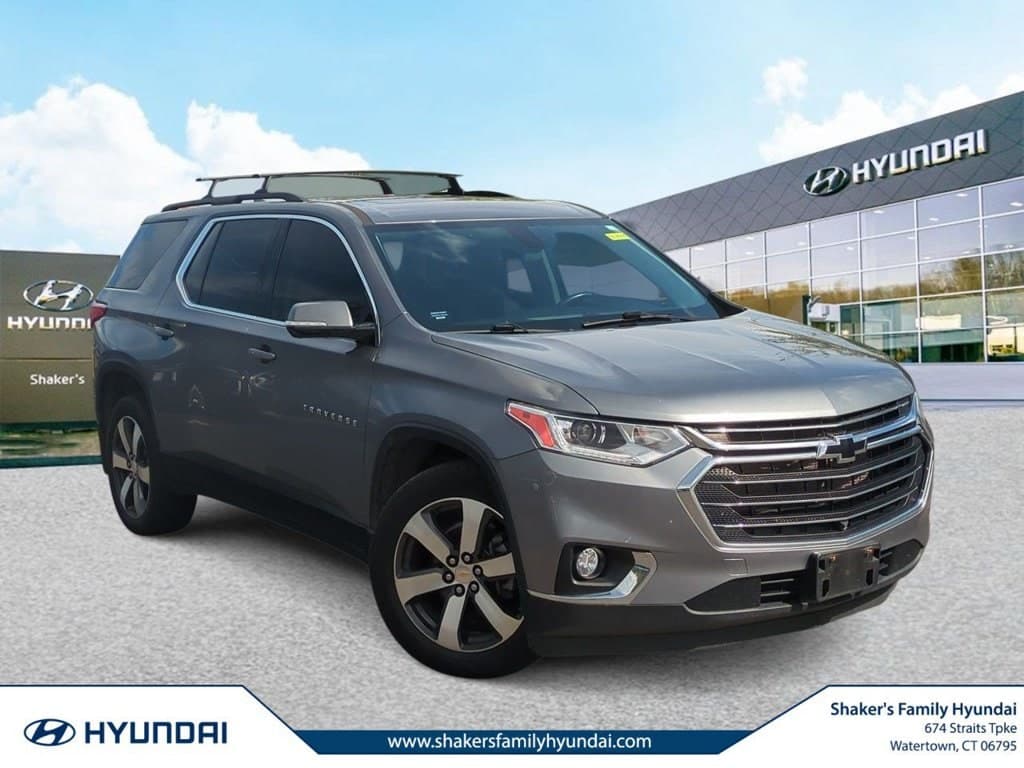 2020 Chevrolet Traverse LT Leather — photo 1 of 31