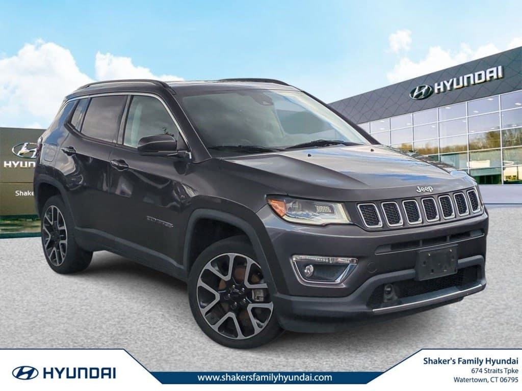 2017 Jeep Compass Base — photo 1 of 30