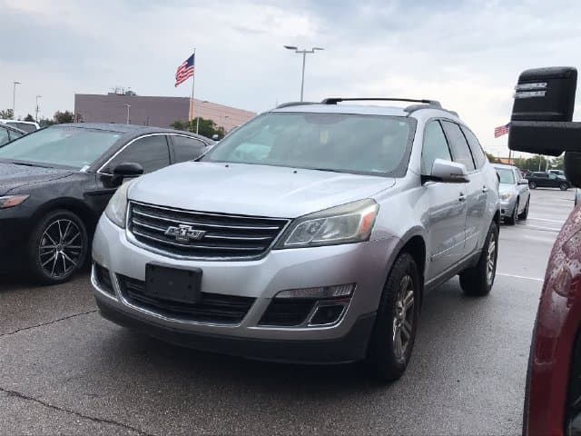 2013 Chevrolet Traverse LT — photo 1 of 13