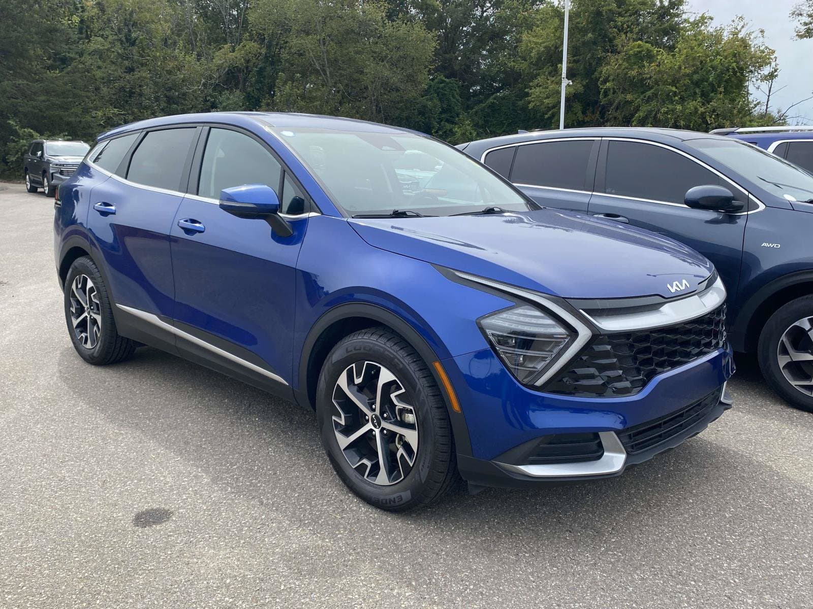 2025 Kia Sportage EX — photo 1 of 12