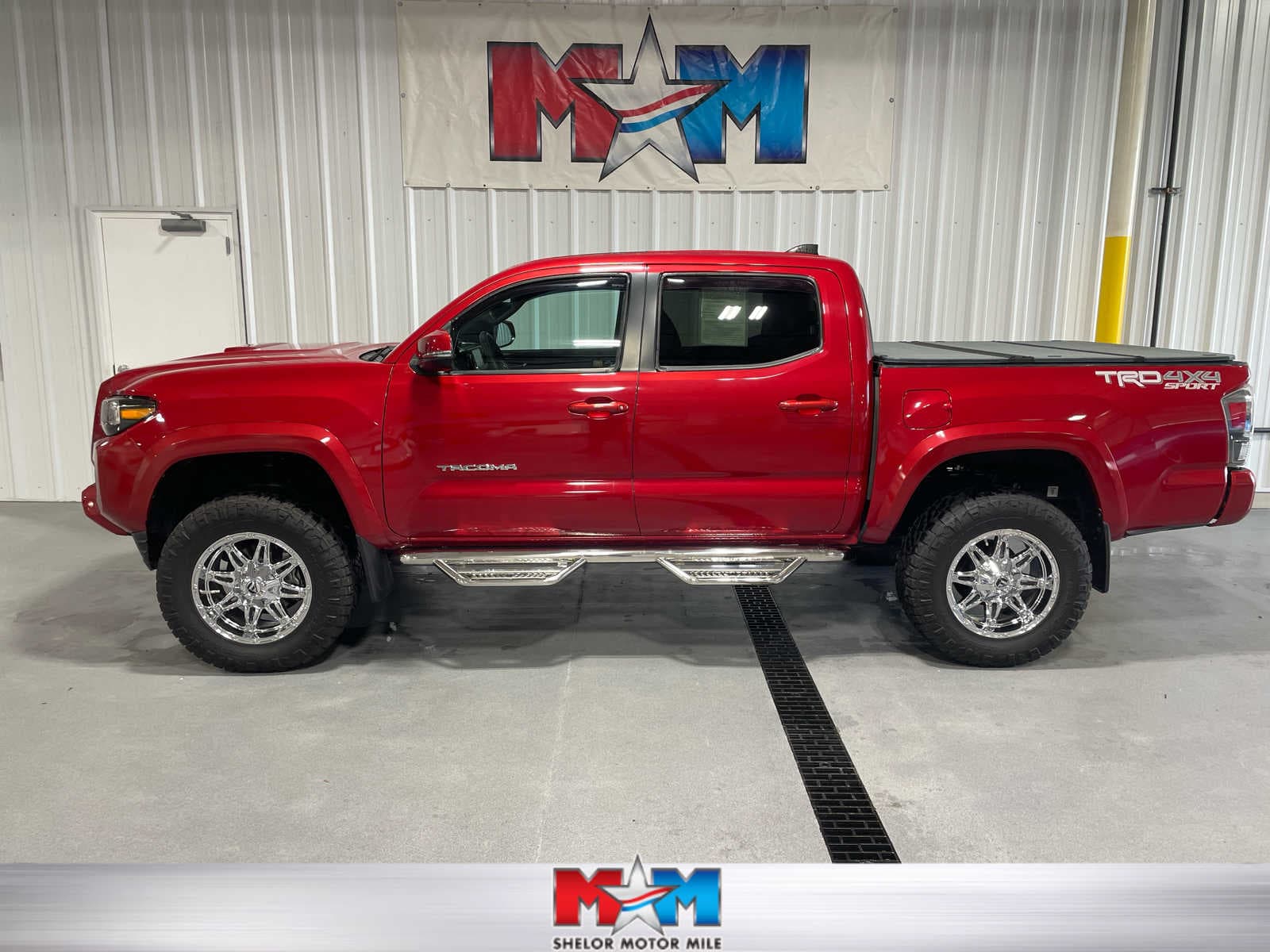 2021 Toyota Tacoma 4WD SR — photo 1 of 8