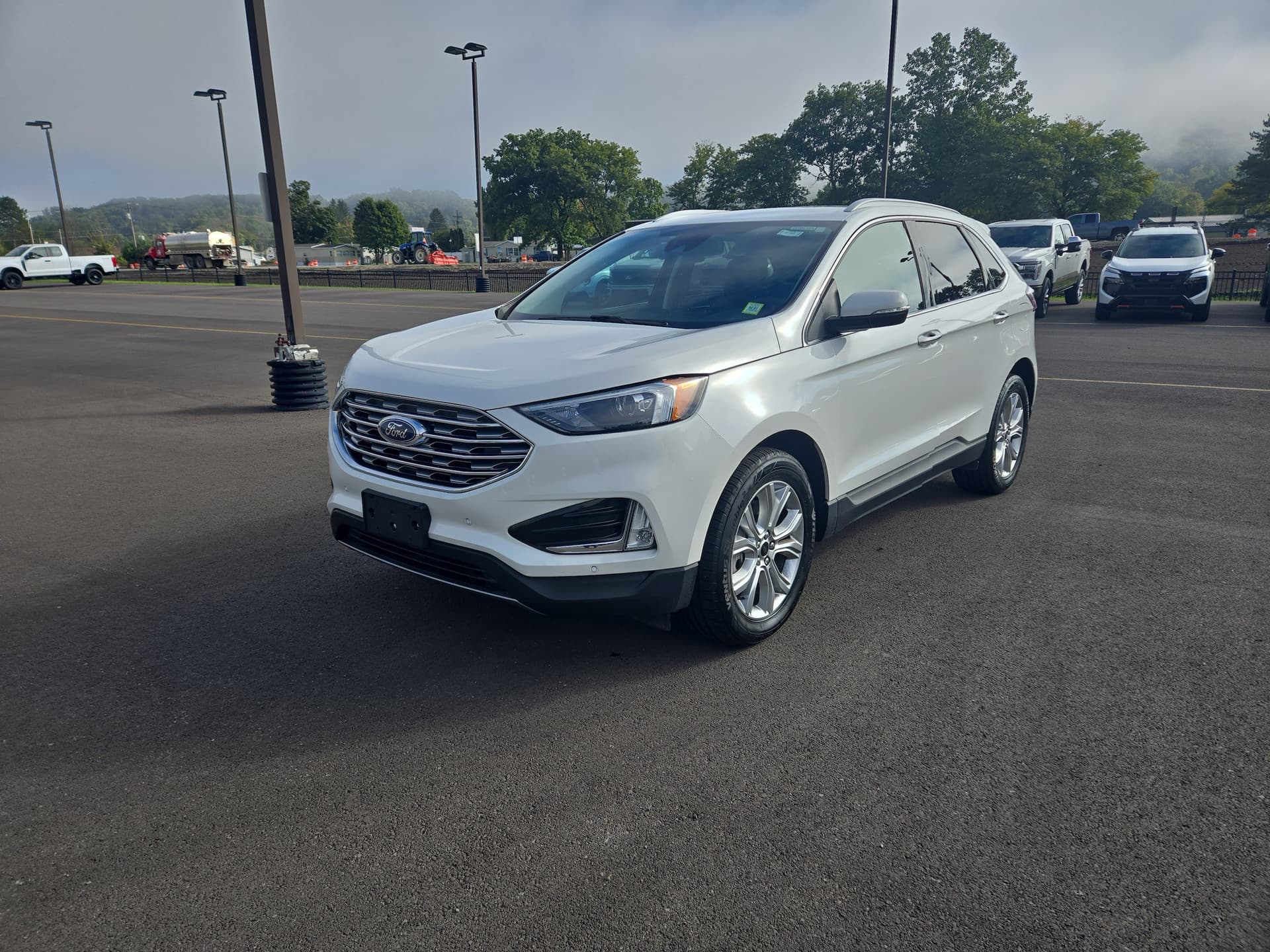 2023 Ford Edge Titanium — photo 1 of 30
