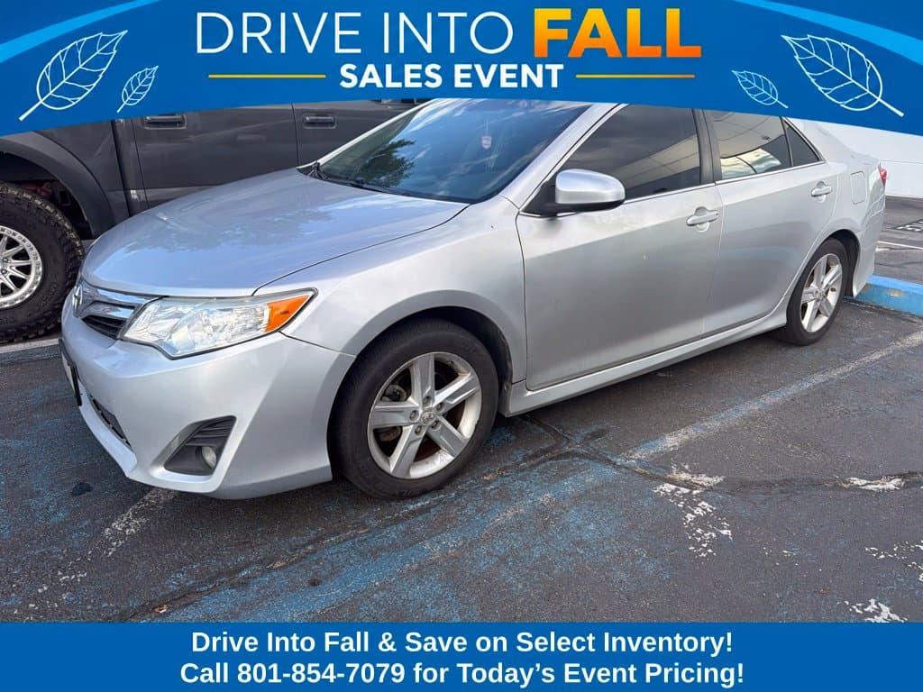 2012 Toyota Camry L — photo 1 of 3