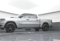Extra Photo