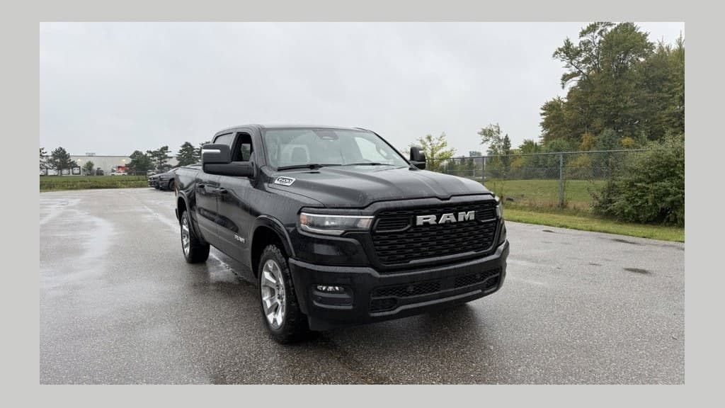 2025 RAM 1500 Base — photo 1 of 18