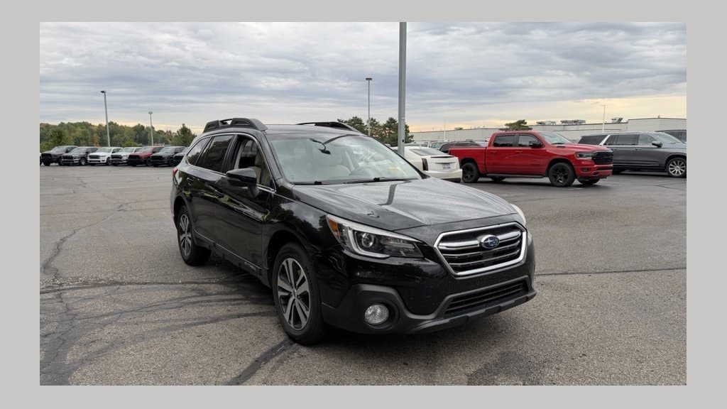 2019 Subaru Outback Base — photo 1 of 18