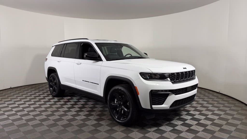 2027 Jeep Grand Cherokee Limited — photo 1 of 61