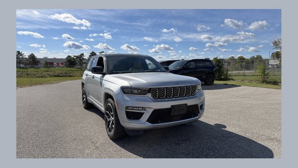 2022 Jeep Grand Cherokee Summit Reserve — photo 1 of 20