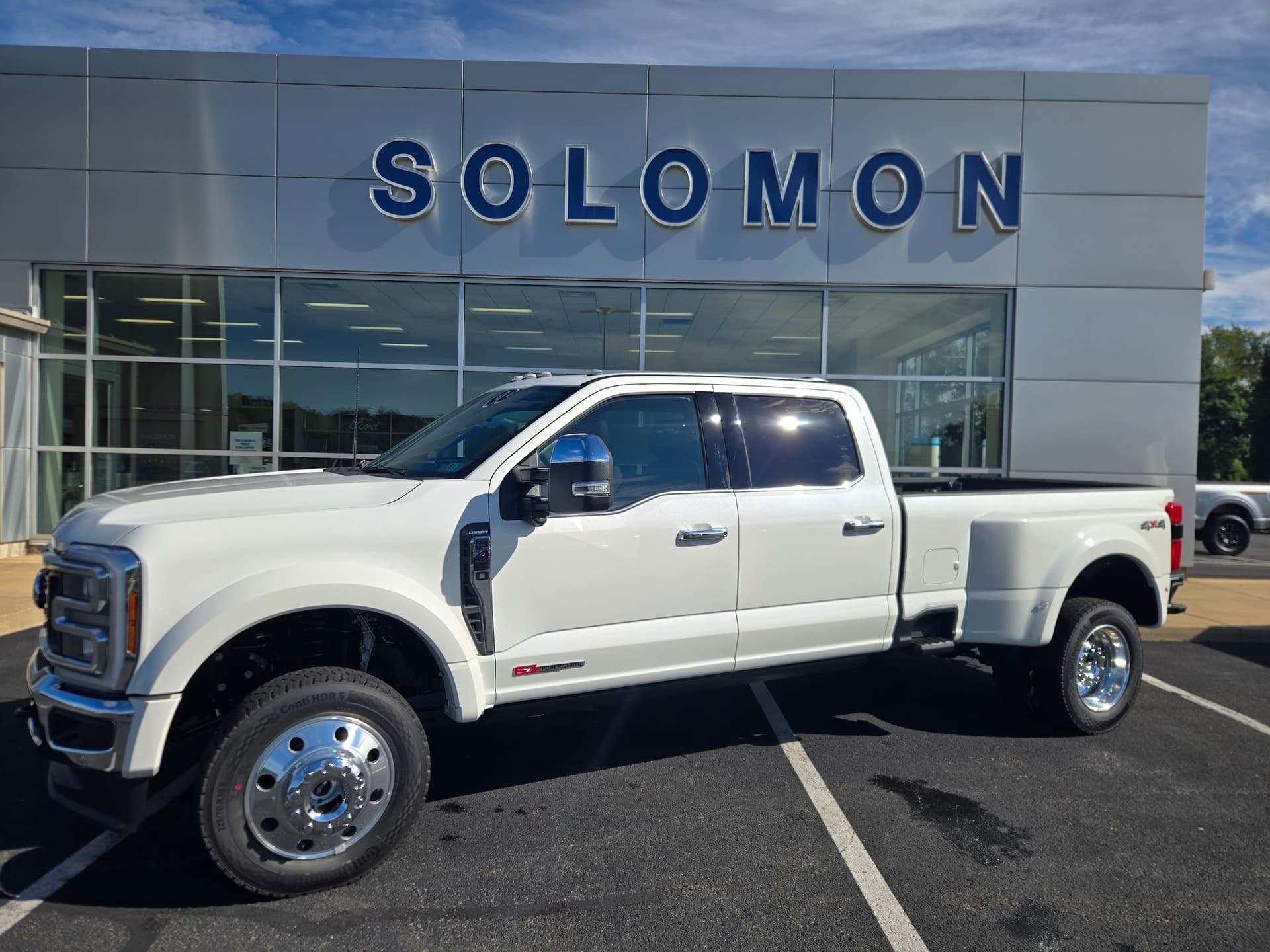 2027 Ford Super Duty F-450 DRW Base — photo 1 of 32