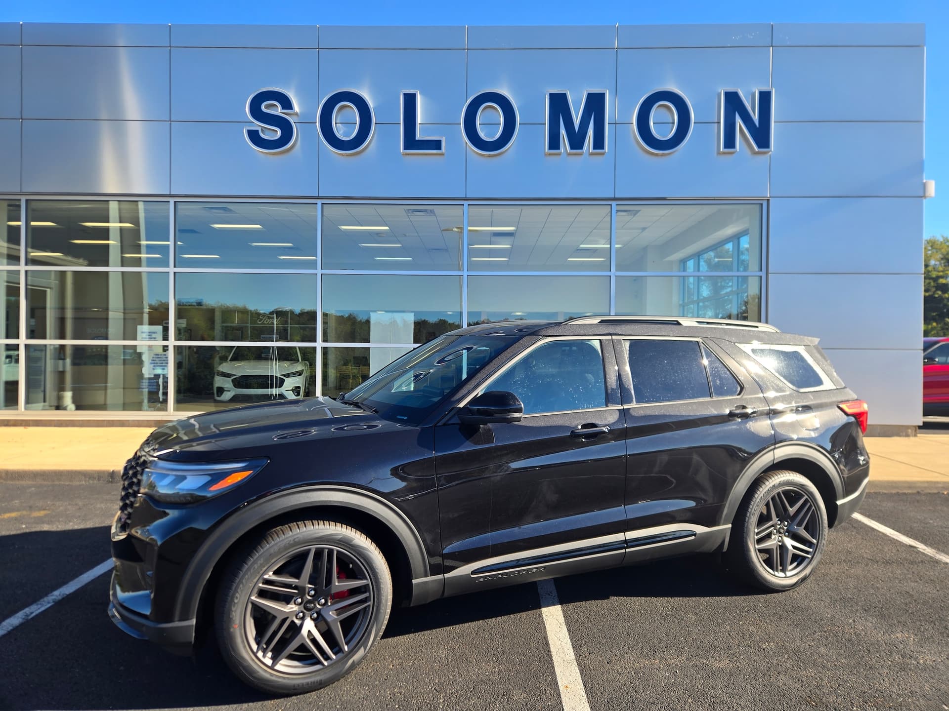 2026 Ford Explorer ST — photo 1 of 28