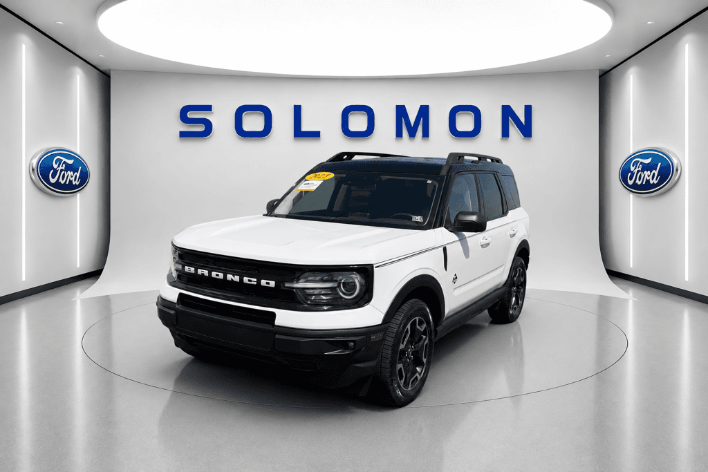 2023 Ford Bronco Sport Outer Banks — photo 1 of 28