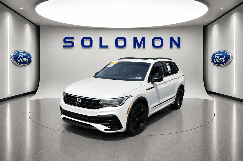 2023 Volkswagen Tiguan Base — photo 1 of 27
