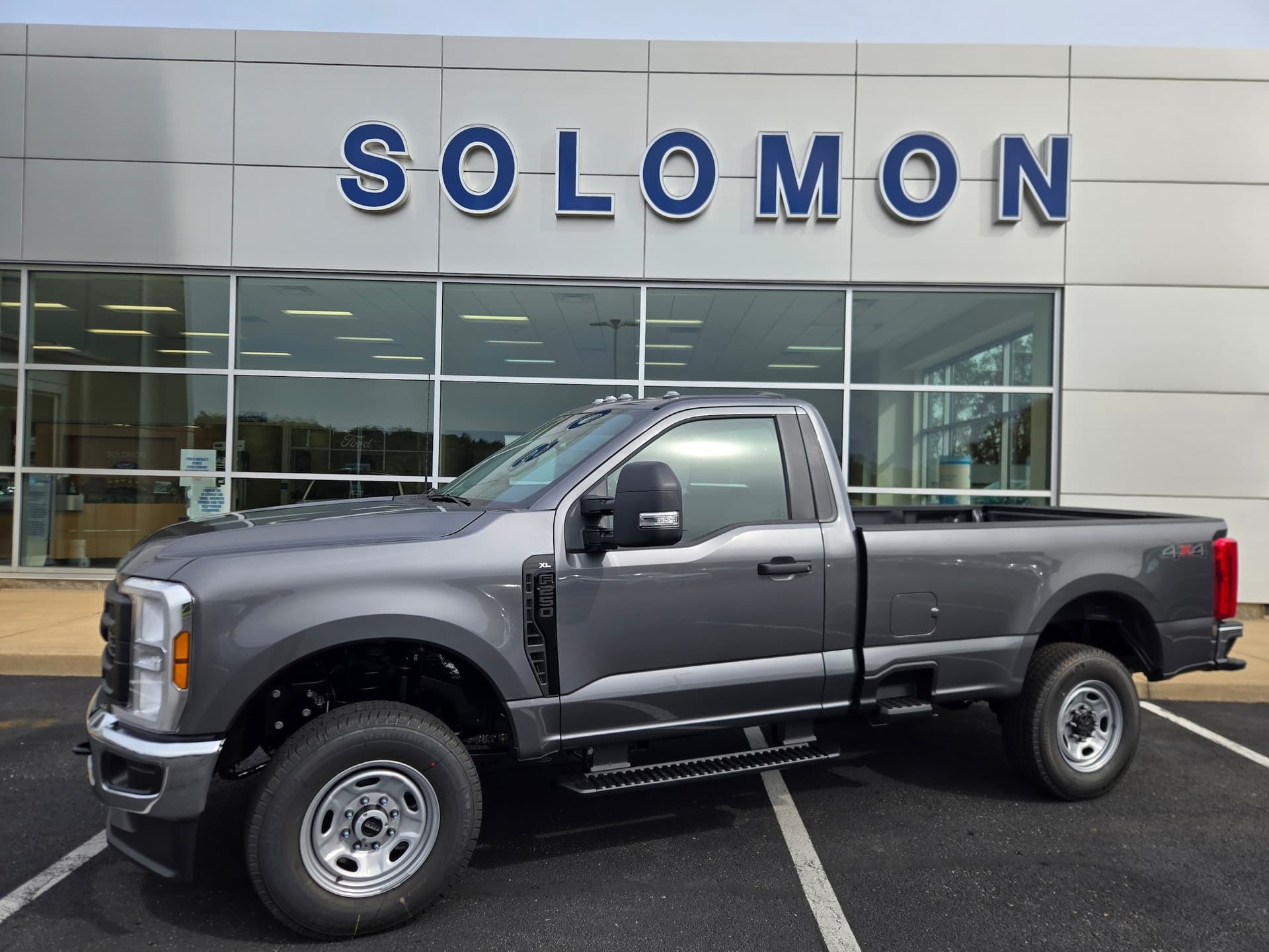 2027 Ford Super Duty F-250 SRW Base — photo 1 of 30
