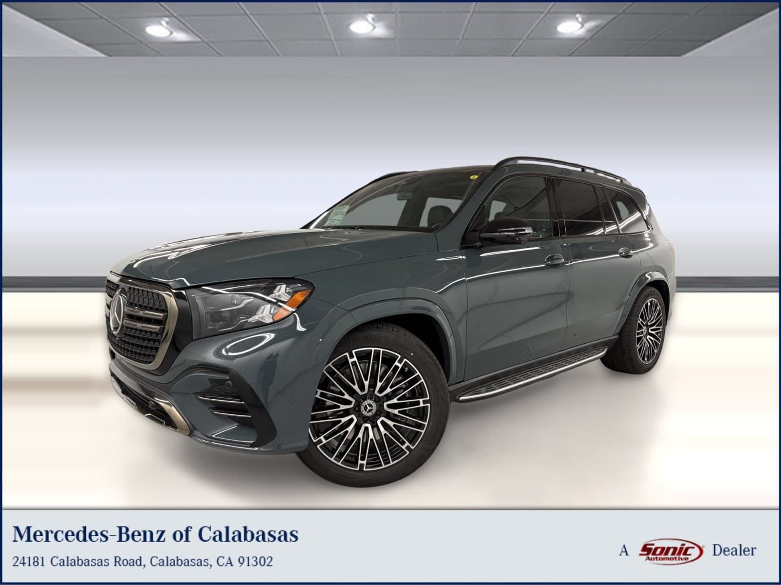 2027 Mercedes-Benz GLS Base — photo 1 of 32