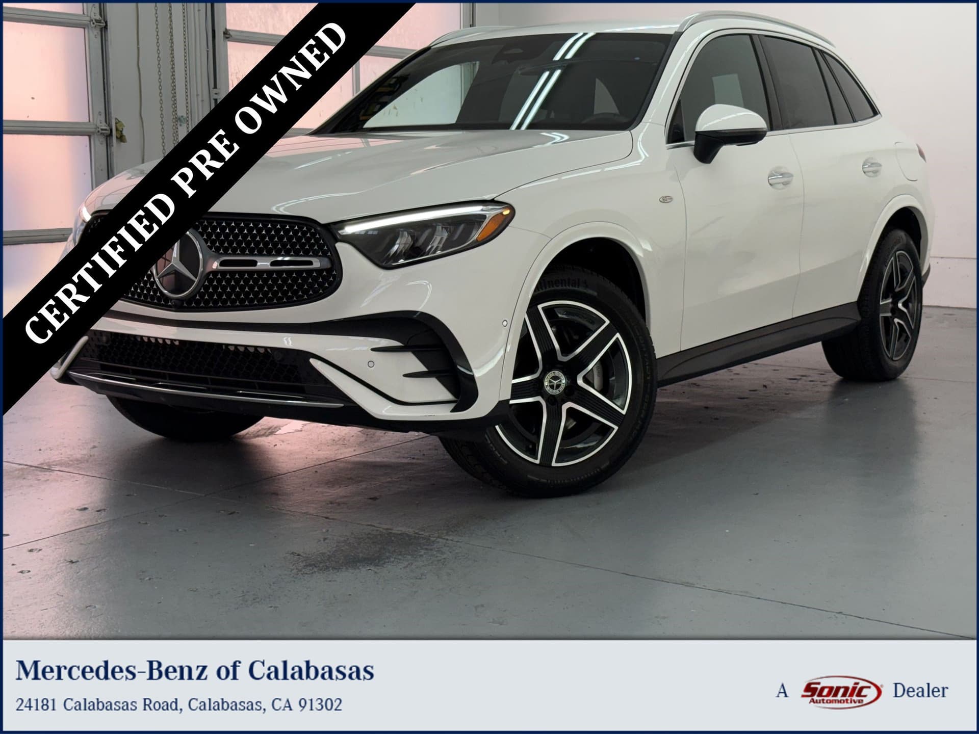 2025 Mercedes-Benz GLC Base — photo 1 of 31