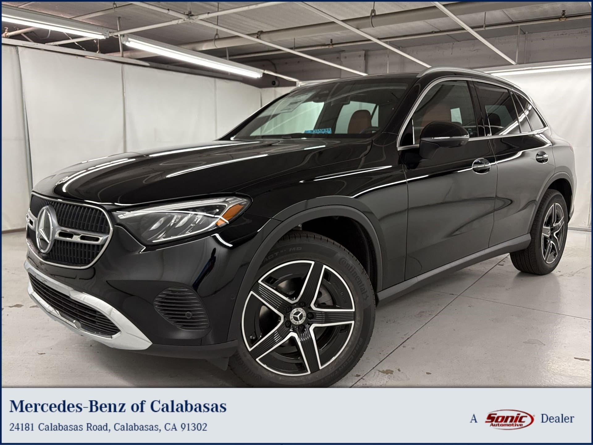 2027 Mercedes-Benz GLC GLC 300 — photo 1 of 32