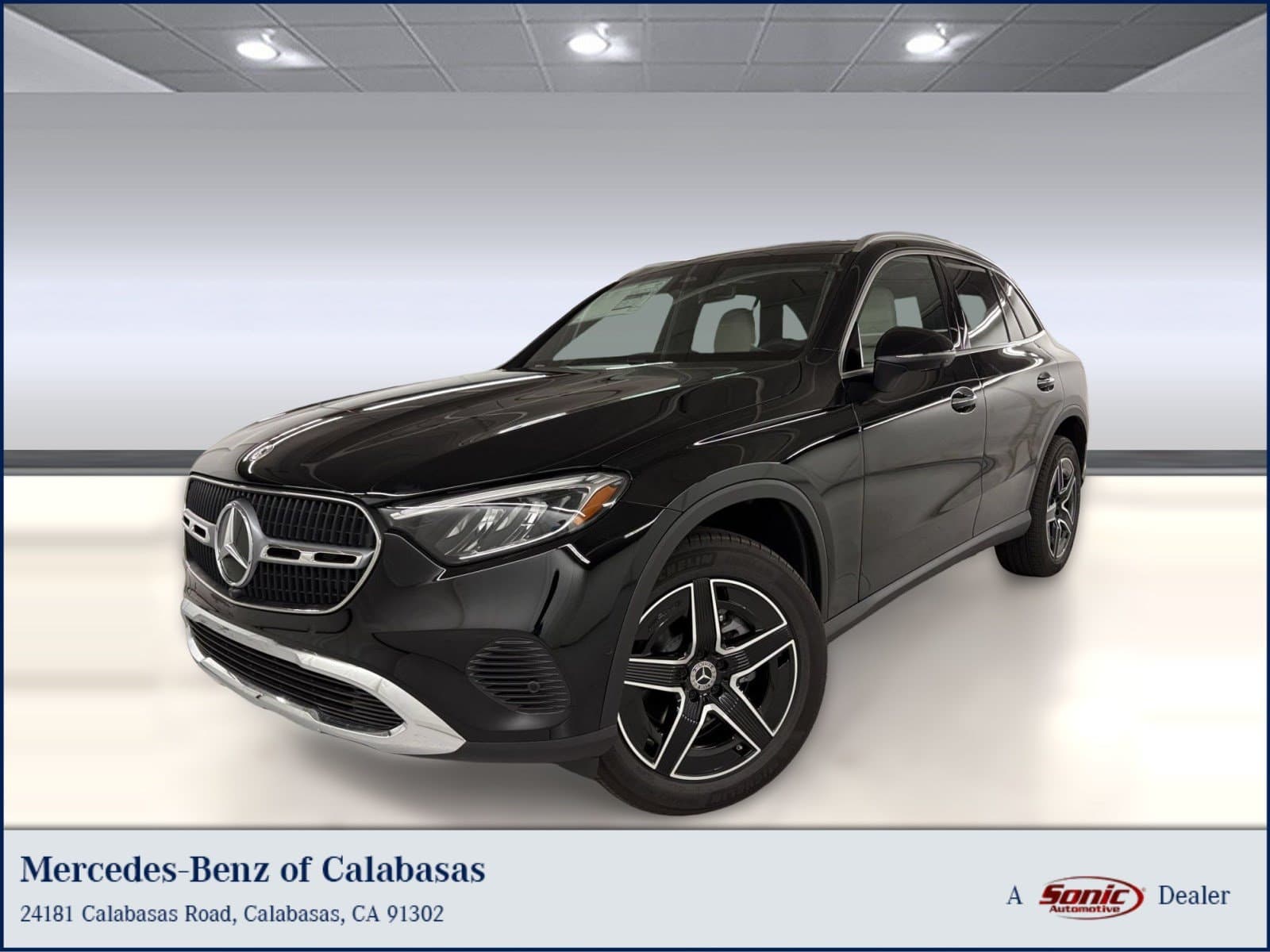 2027 Mercedes-Benz GLC GLC 300 — photo 1 of 32