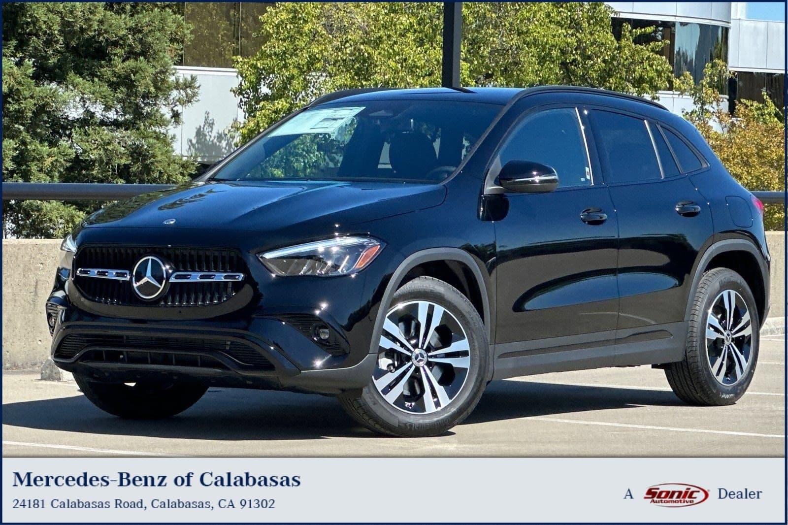 2026 Mercedes-Benz GLA Base — photo 1 of 28